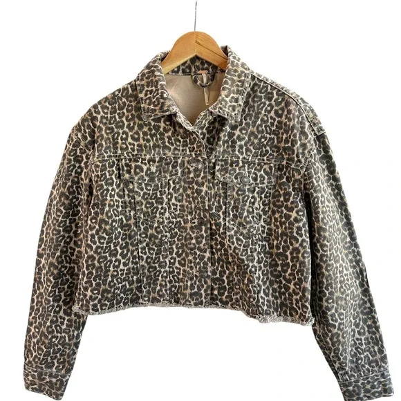 NWOT Free People Leopard Print Denim Jacket‎ Cropped Raw Hem Edgy Retro XS - Picture 3 of 12